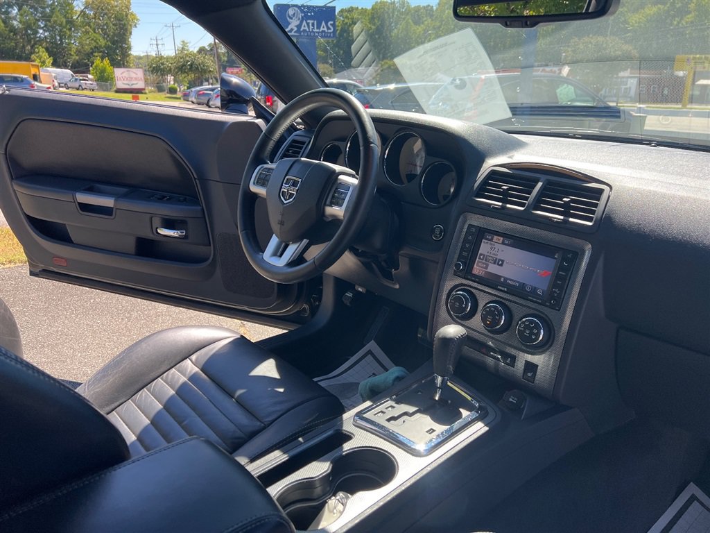 Used 2014 Dodge Challenger R/T Plus RWD image 19