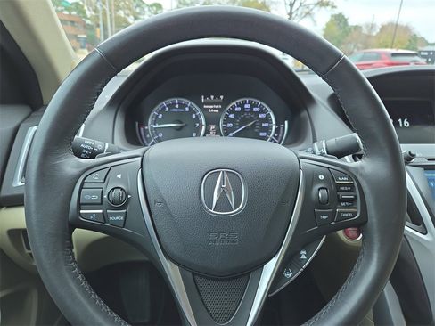 Used 2019 Acura TLX image 18