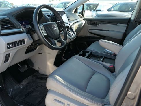 Used 2023 Honda Odyssey EX-L image 11