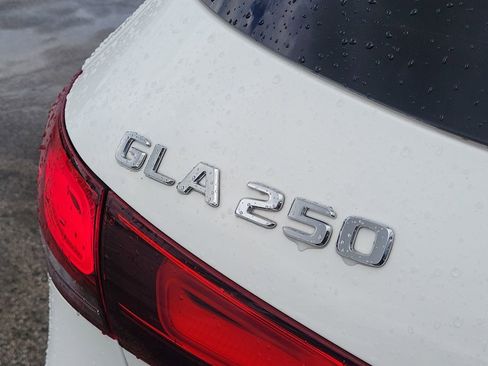 Certified 2022 Mercedes-Benz GLA 250 image 7