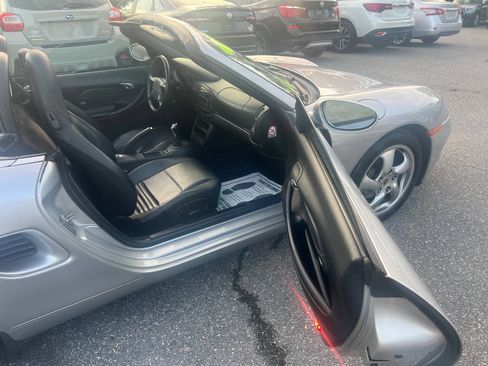 Used 2000 Porsche Boxster RWD image 10