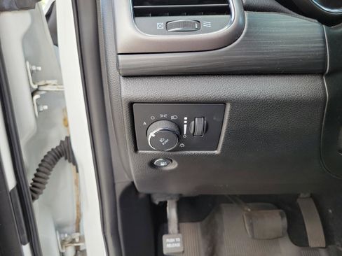 Used 2021 Jeep Grand Cherokee Freedom Edition AWD/4WD image 25