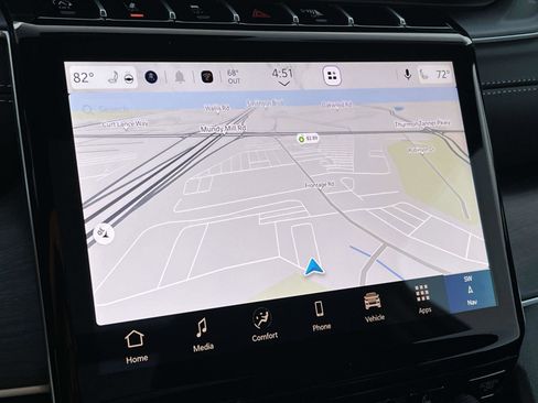 New 2025 Jeep Grand Cherokee Limited AWD/4WD image 9