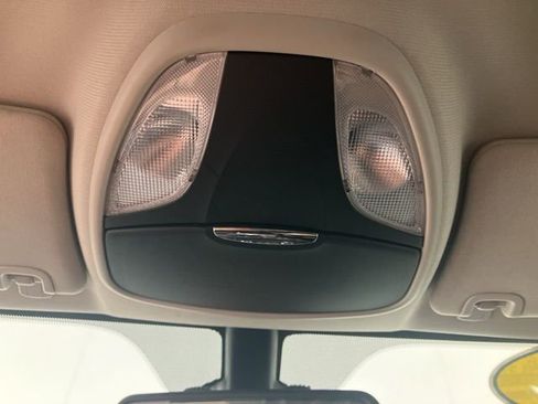 Used 2016 Dodge Dart SXT image 15