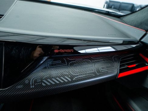 Used 2023 Audi RS e-tron GT image 52