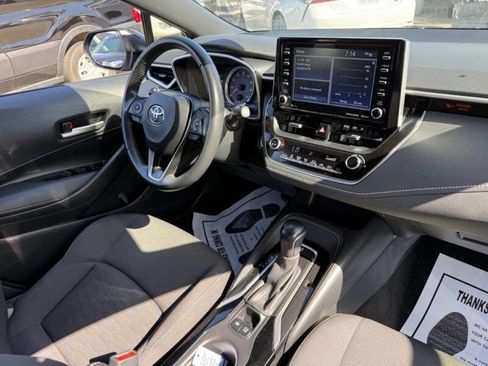 Used 2022 Toyota Corolla Hatchback image 10