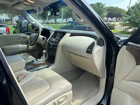 Used 2015 INFINITI QX80 4WD w/ 22" Wheel Package image 11