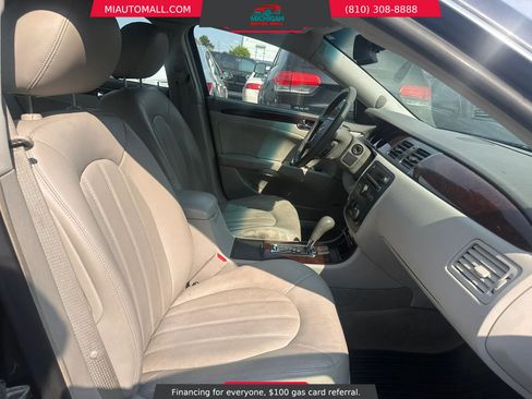 Used 2011 Buick Lucerne CXL FWD image 11