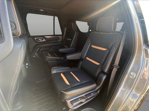 Used 2024 GMC Yukon AT4 w/ Technology Package AWD/4WD image 21