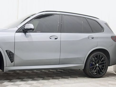 Used 2026 BMW X5 xDrive40i w/ M Sport Package AWD/4WD image 3