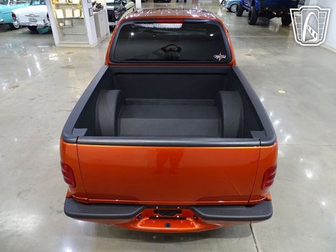 Used 2003 Ford F150 Harley-Davidson image 12