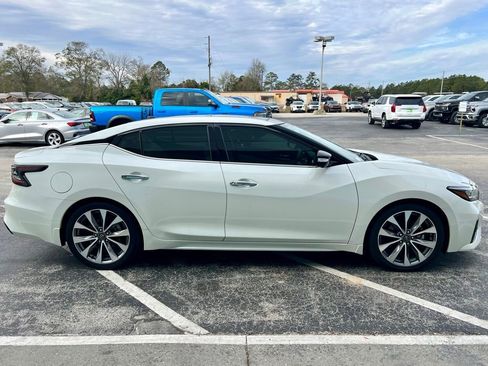 Used 2023 Nissan Maxima Platinum w/ Sport Mat Group FWD image 2