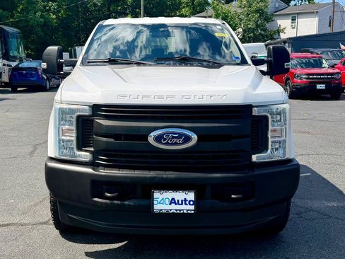 Used 2019 Ford F250 XL w/ Power Equipment Group AWD/4WD image 3