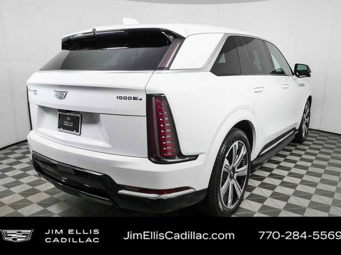 Certified 2025 Cadillac Escalade IQ Luxury 2 w/ LPO, Premium Carpet Package AWD/4WD image 3