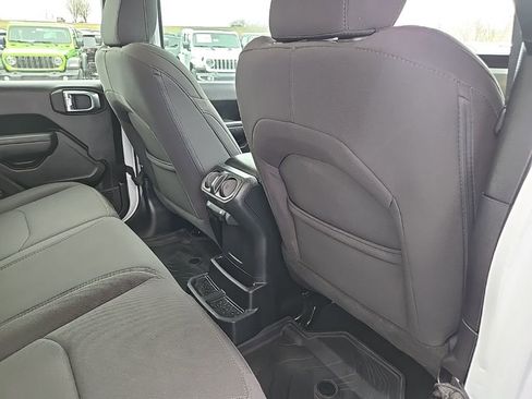 Used 2023 Jeep Wrangler Unlimited image 91