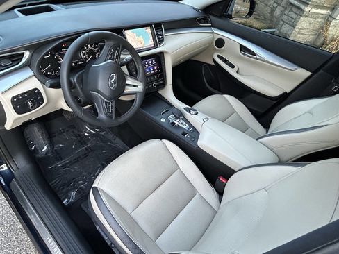 Used 2019 INFINITI QX50 Essential w/ Proactive Package image 12