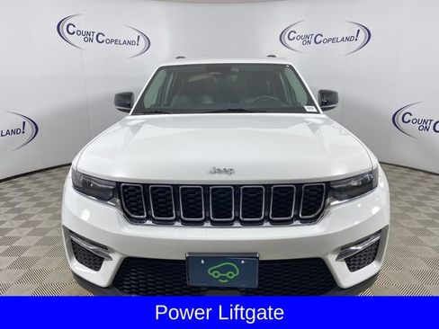 Used 2023 Jeep Grand Cherokee Limited AWD/4WD image 10
