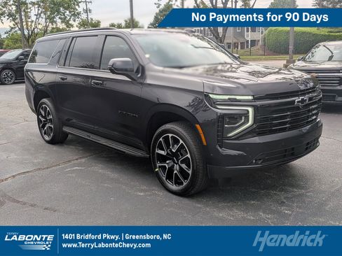New 2026 Chevrolet Suburban RST w/ RST Capability Package AWD/4WD image 1