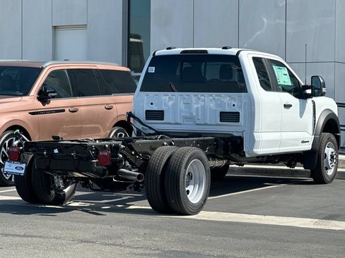 New 2026 Ford F550 2WD SuperCab Super Duty image 3