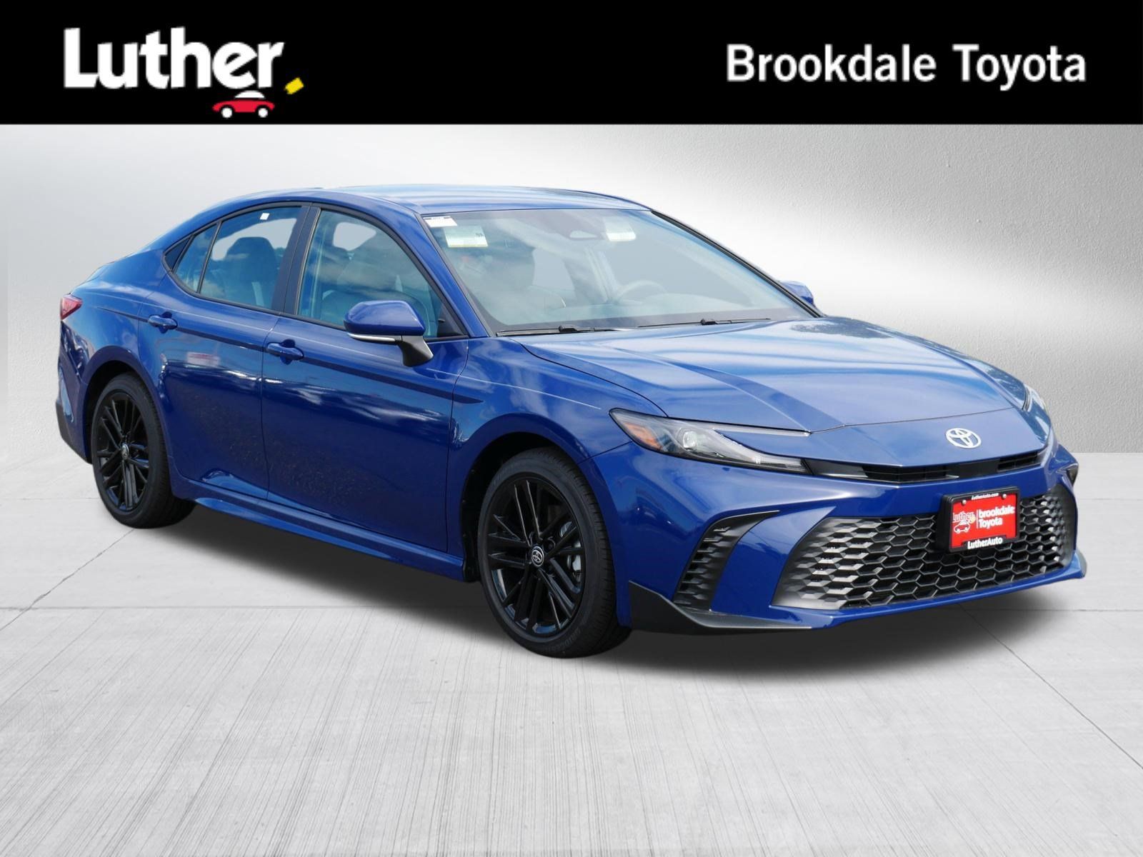 Certified 2026 Toyota Camry SE w/ Convenience Package FWD image 1