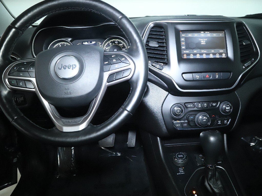 Used 2021 Jeep Cherokee Latitude Lux AWD/4WD image 28