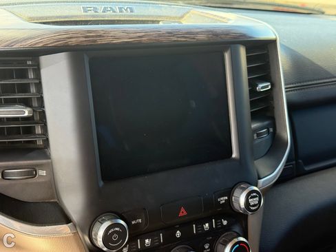 Used 2020 RAM 1500 Laramie RWD image 20