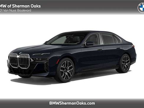 Used 2025 BMW 740i w/ Premium Package image 1