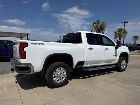 Used 2026 Chevrolet Silverado 2500 LTZ AWD/4WD image 6