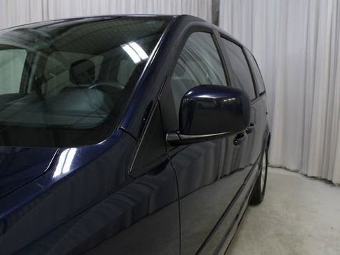 Used 2014 Dodge Grand Caravan SXT FWD image 24