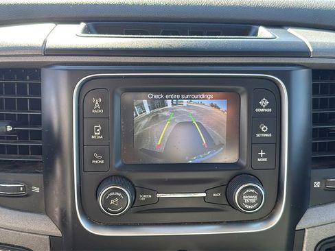 Used 2017 RAM 1500 Express image 25