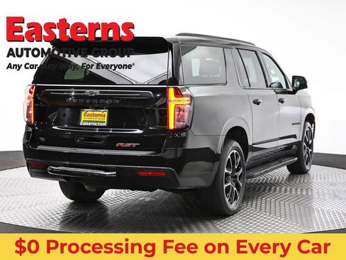 Used 2022 Chevrolet Suburban RST w/ Luxury Package AWD/4WD image 5