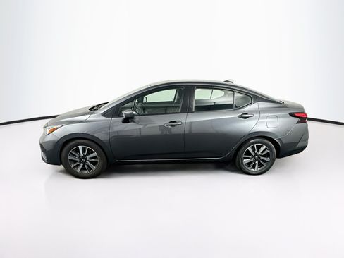 Used 2024 Nissan Versa SV FWD image 4