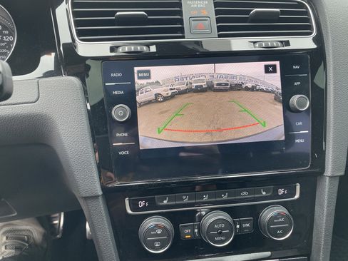 Used 2018 Volkswagen GTI Autobahn image 15