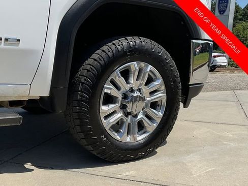 Used 2021 GMC Sierra 2500 4x4 Crew Cab w/ Gooseneck/5TH Wheel Package image 8