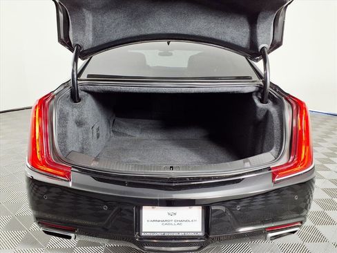 Used 2019 Cadillac XTS Luxury image 8