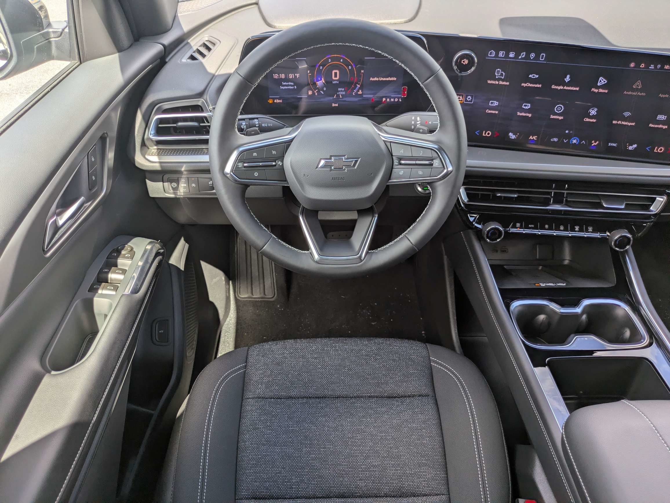 New 2027 Chevrolet Traverse LT w/ Midnight/Sport Edition FWD image 3
