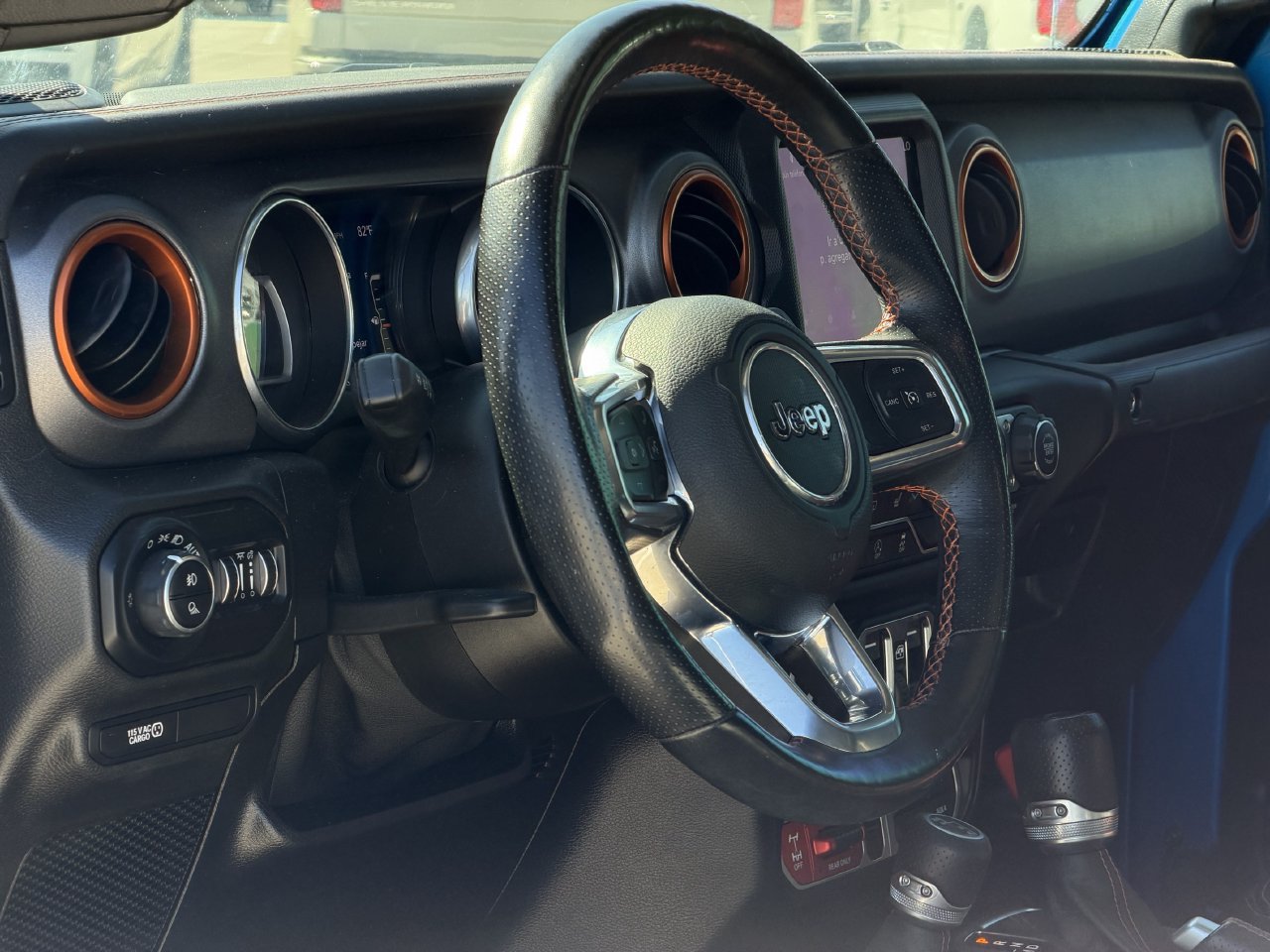 Used 2021 Jeep Gladiator Mojave AWD/4WD image 10