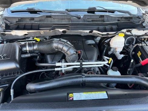 Used 2011 RAM 1500 Laramie image 10