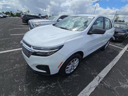 Used 2023 Chevrolet Equinox LS w/ Driver Confidence II Package image 2