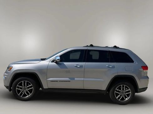 Used 2018 Jeep Grand Cherokee Limited AWD/4WD image 4