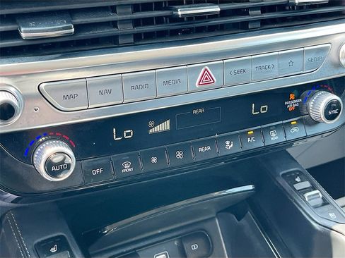 Used 2022 Kia Telluride SX image 15