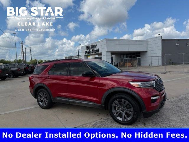 Used 2022 Ford Explorer XLT w/ Equipment Group 202A RWD image 1