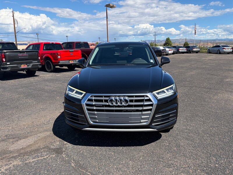 Used 2018 Audi Q5 2.0T Premium Plus w/ Premium Plus Package AWD/4WD image 2