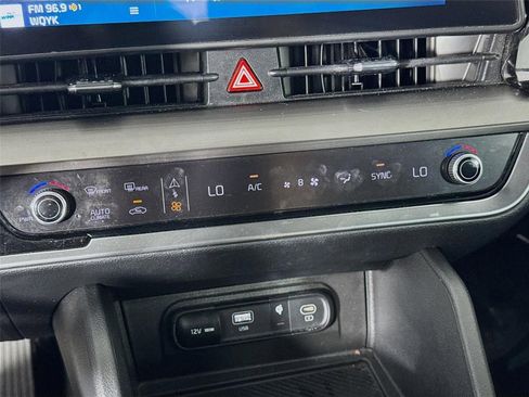 Used 2024 Kia Sportage EX FWD image 17