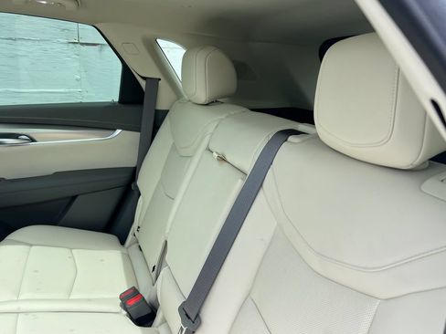New 2026 Cadillac XT5 Premium Luxury w/ LPO, ONYX Package FWD image 21