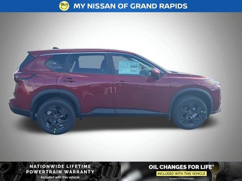 New 2026 Nissan Rogue SV AWD/4WD image 6