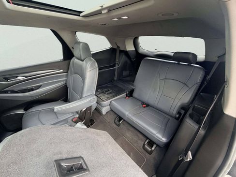 Used 2019 Buick Enclave Essence AWD/4WD image 20