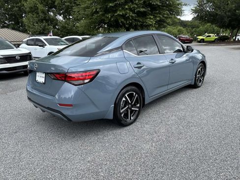 Used 2025 Nissan Sentra SV w/ All-Weather Package FWD image 5