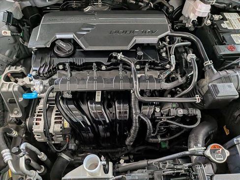 Used 2025 Hyundai Kona SEL FWD image 21