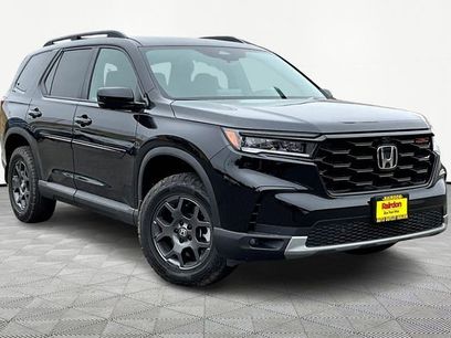 Used 2025 Honda Pilot TrailSport